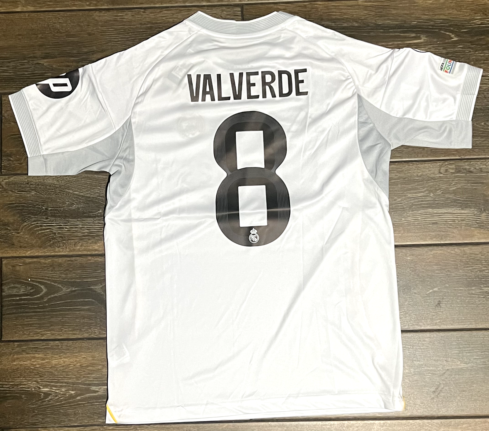 Real Madrid 2025/26 Valverde #8 Home Jersey Size L | eBay