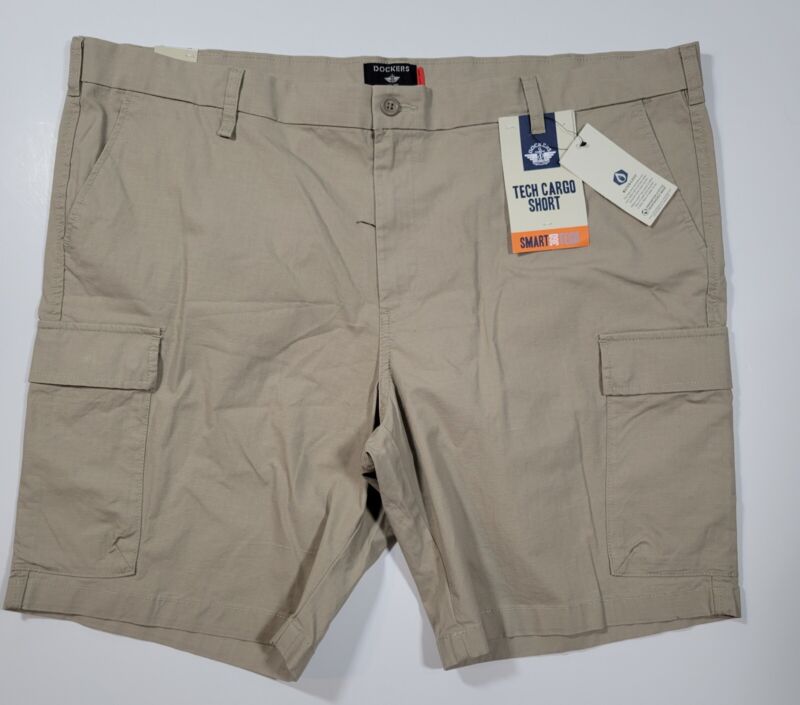 Dockers Mens Size 44 Beige Smart Tech 360 Cargo Short