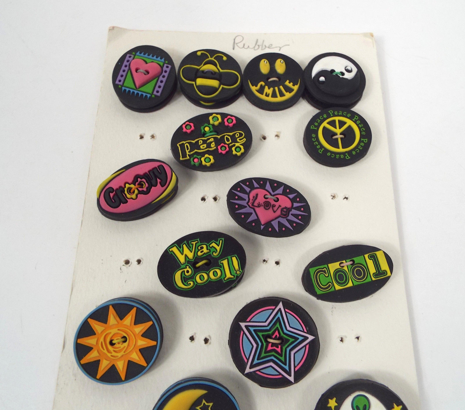 VINTAGE BUTTON COLLECTION Display Cards Collectors Estate Lot #131 Amber Metal