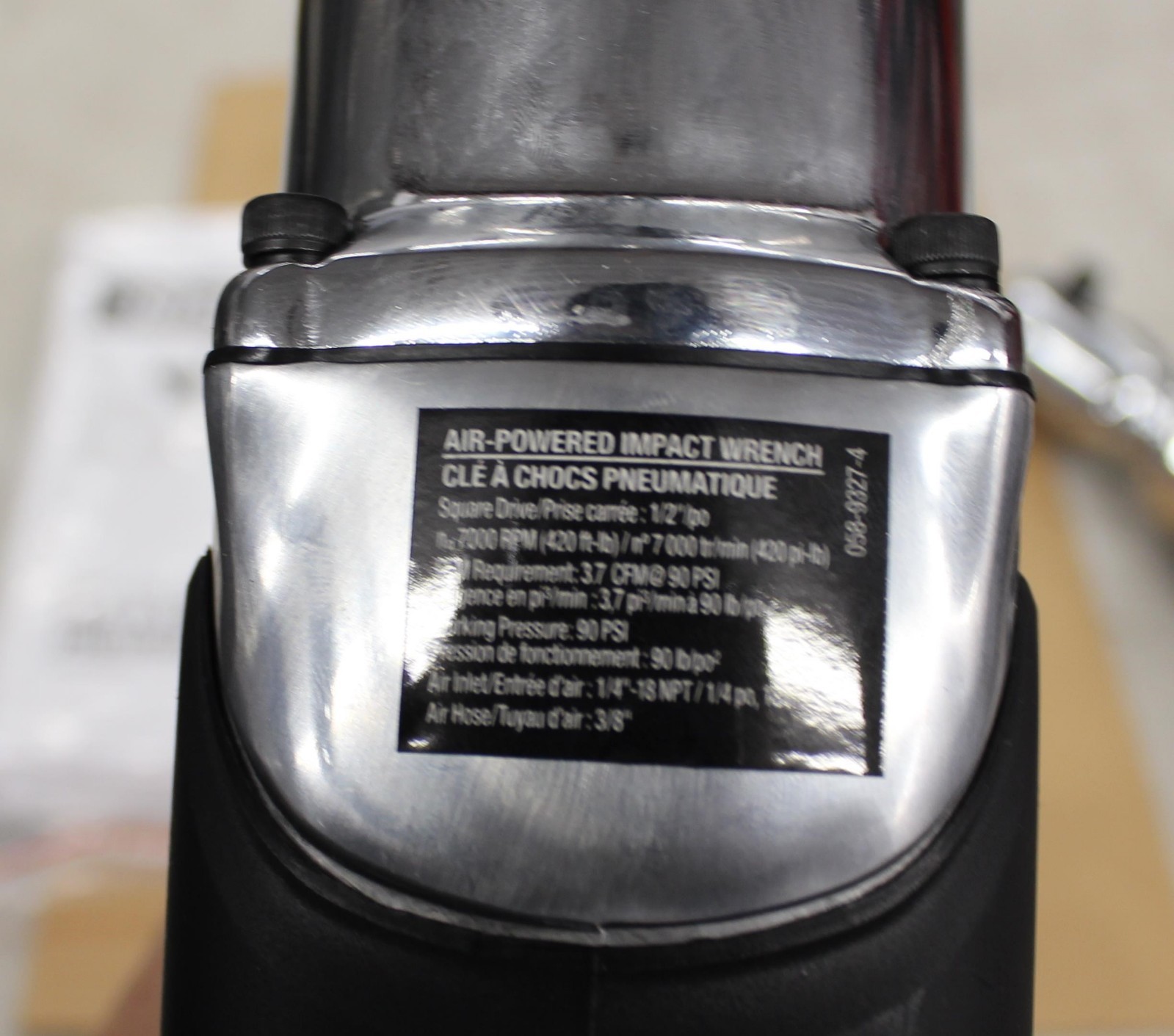 Mastercraft 1/2-in Air Impact Wrench 058-9327-4 Kit