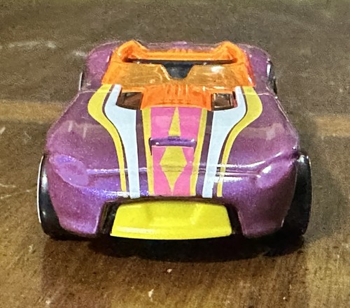 Hot Wheels Rrroadster BDD04 HW Roadsters Purple Yellow
