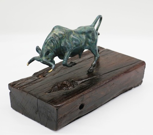 Gorgeous Special Patina Stock Market Bull on Natural Wooden Base Bronze Sculptur