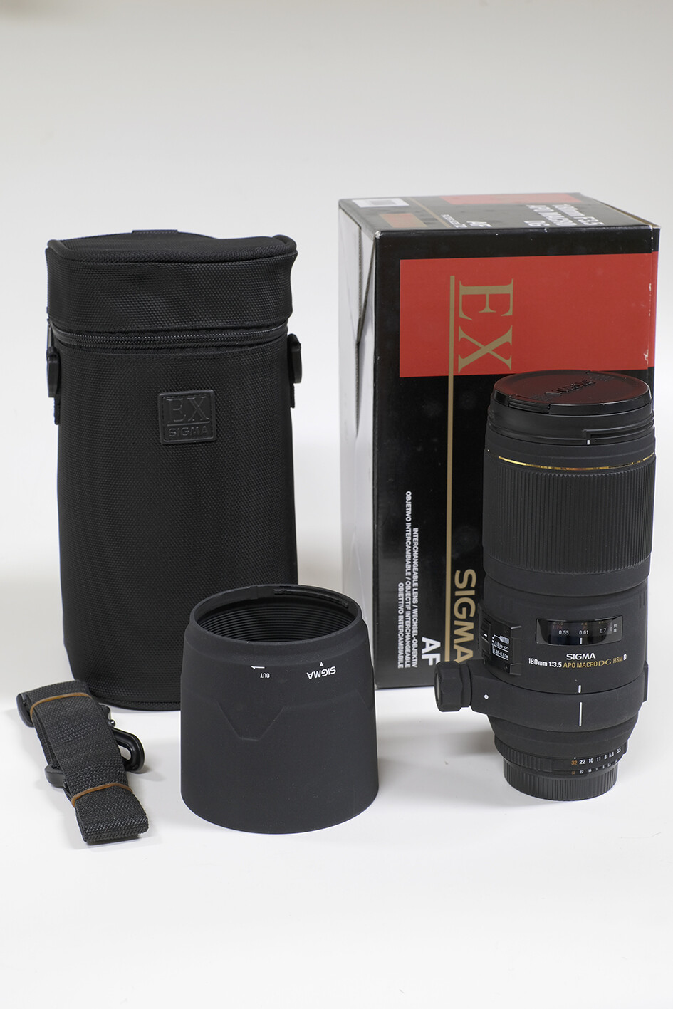SIGMA APO MACRO 180mm F3.5 EX DG HSM ニコン 250px-Sigma_180mm_macro-