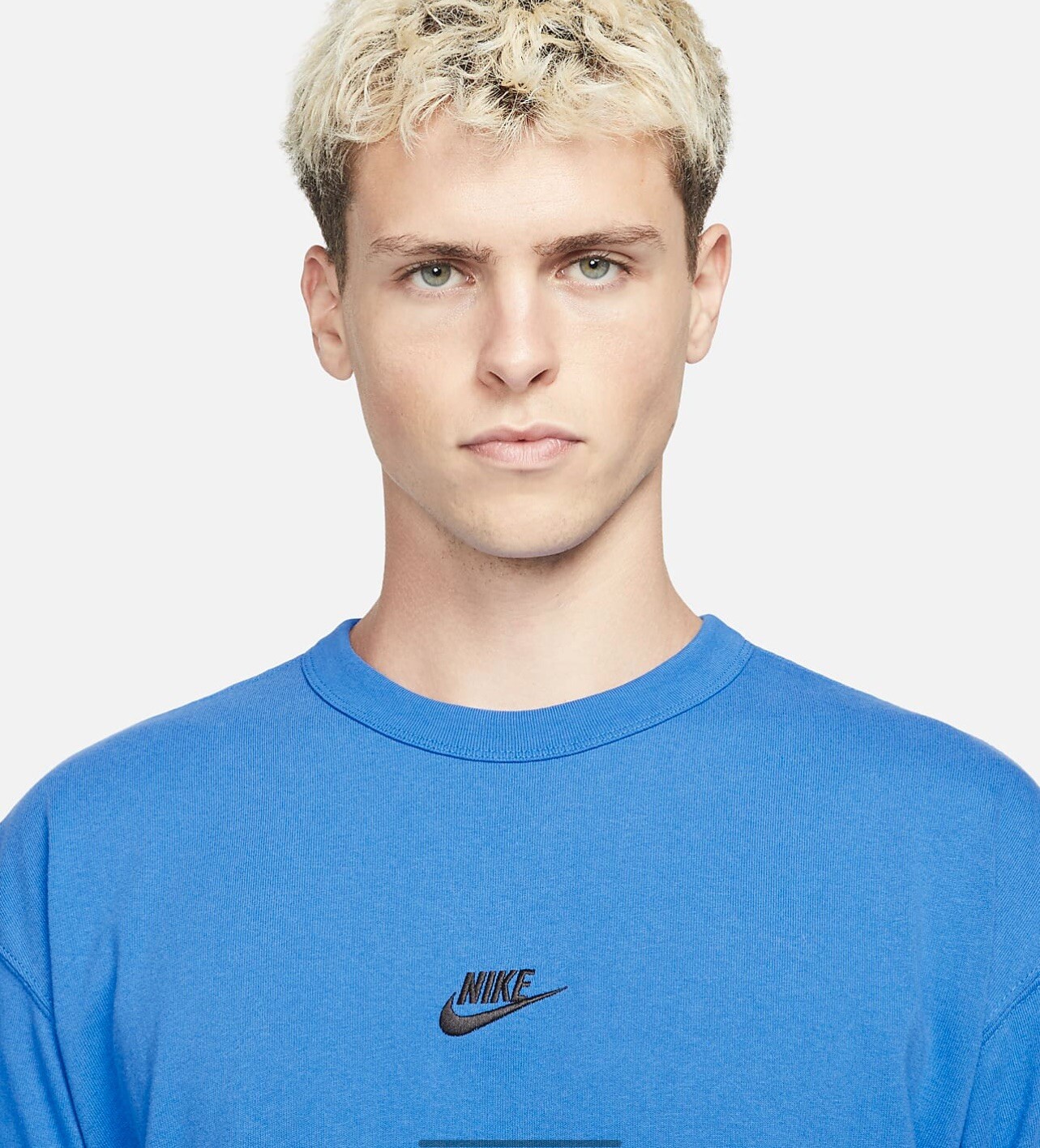 nike essential shirt