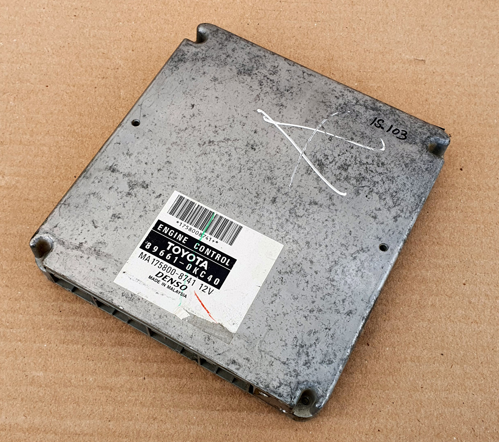 Toyota Hilux 1kdftv 89661-0KC40 engine control unit ECD eCU Toyota Hilux 1kdftv 89661-0KC40 engine control unit ECD eCU