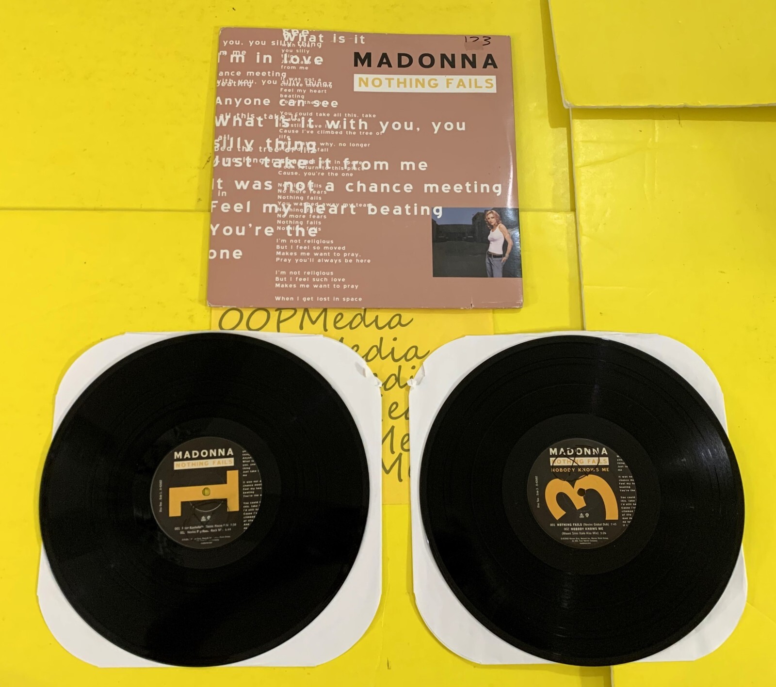 マッシヴアタック マドンナ I Want You 12inch レコード 日本未発売】 I – Madonna Featuring Attack Massive Want (12