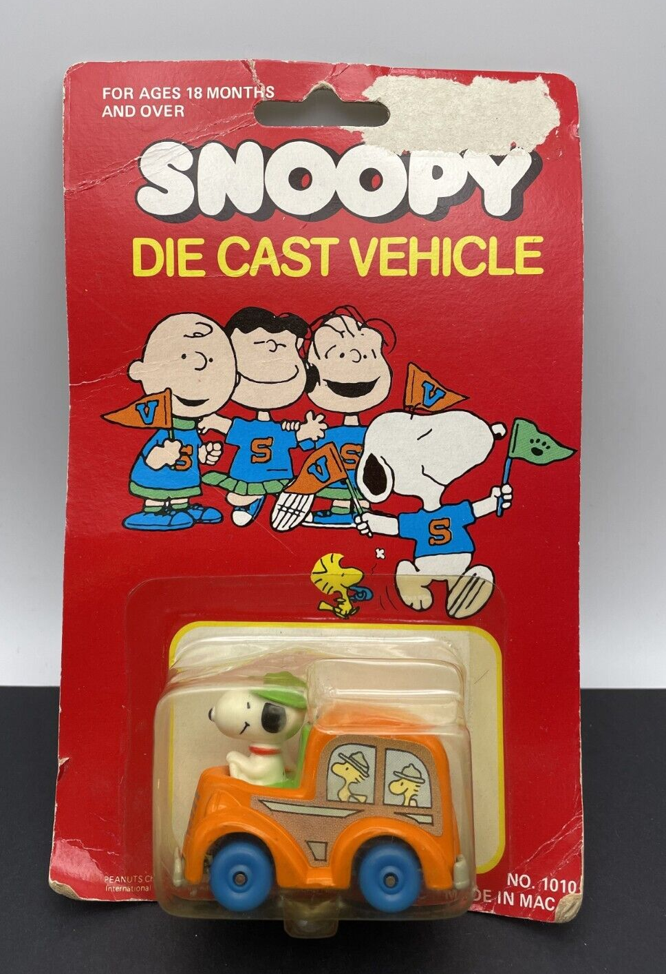 familiar MY SNOOPY COLLECTION 2002 ピンバッジ familiar MY SNOOPY COLLECTION 2002 ピンバッジ