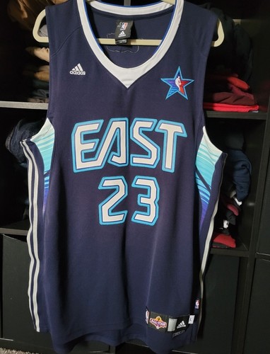 その他 LeBron James /199 2007 Allstar jersey UD Beautiful Lebron James Signed 2007 All Star Game Jersey UDA
