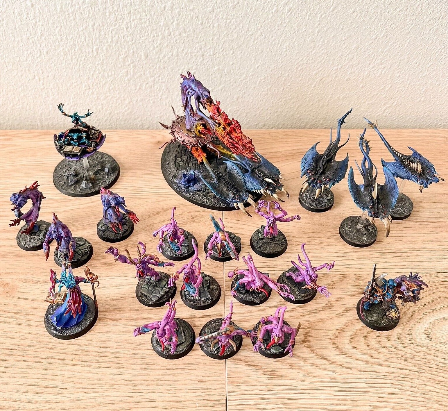 Warhammer Age Of Sigmar - Painted Disciples of Tzeentch Army Warhammer Age Of Sigmar - Painted Disciples of Tzeentch Army