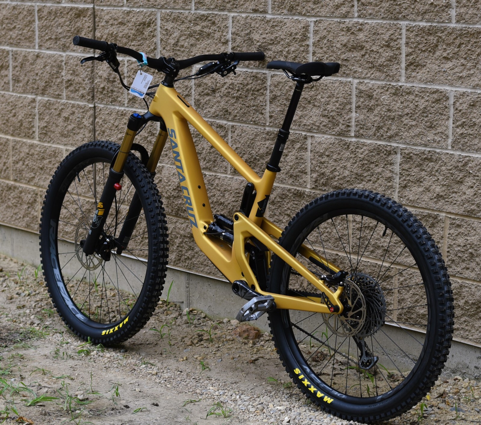 2022 Santa Cruz Bronson MX MTB, CC Carbon, M, 29/27 2022 Santa Cruz Bronson MX MTB, CC Carbon, M, 29/27