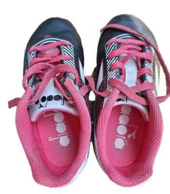 Youth Soccer Cleats Black/Pink/White Cleats Diadora Cattura Size K8.5