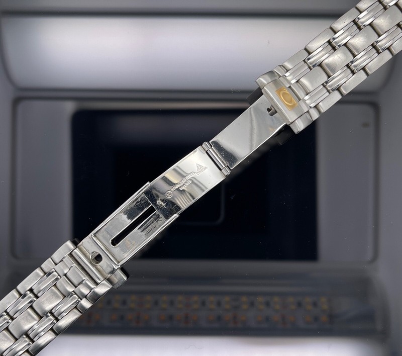 Vintage Omega Seamaster 18mm Steel Watch Bracelet 1501 / 823 Vintage Omega Seamaster 18mm Steel Watch Bracelet 1501 / 823