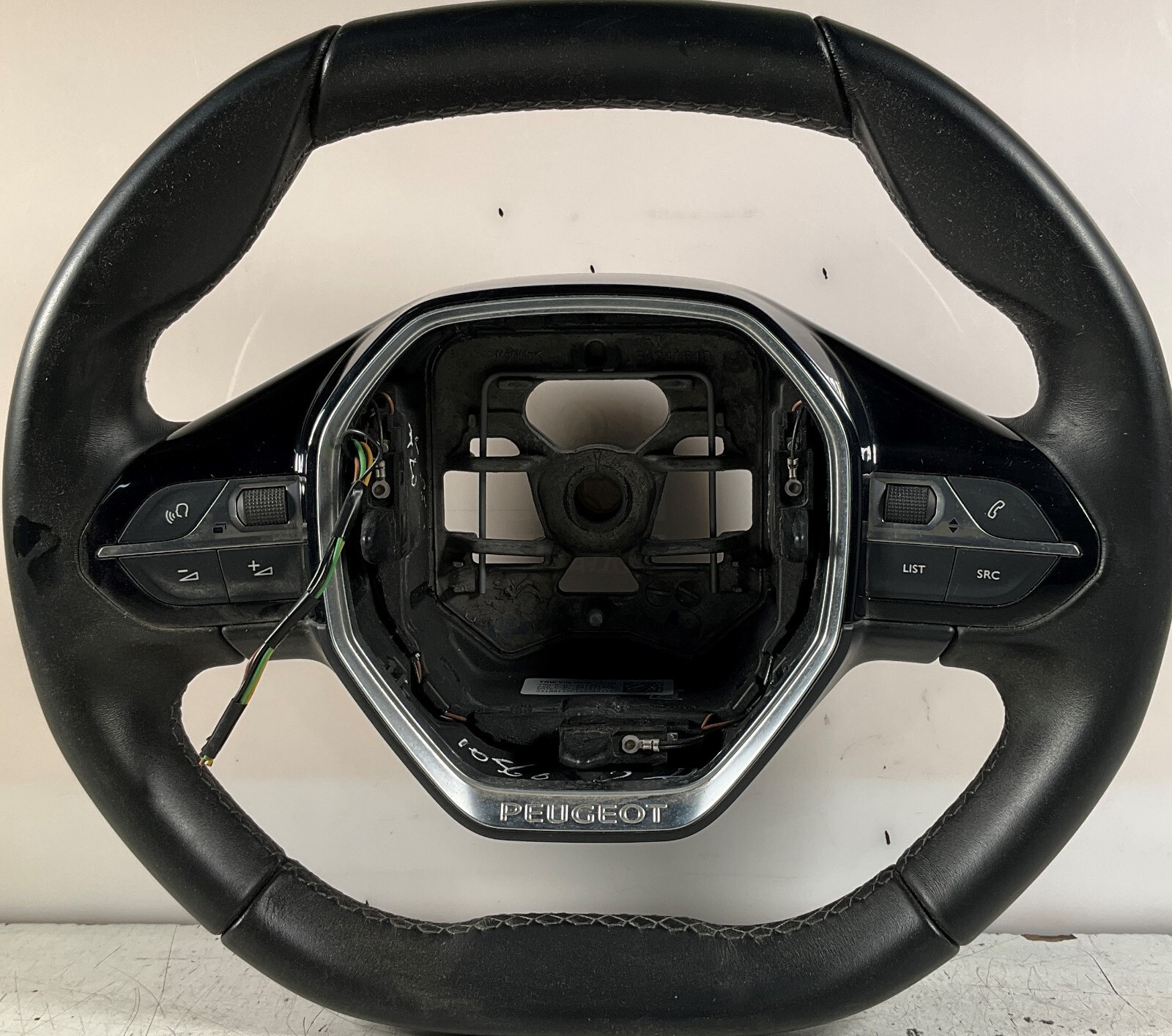 Volante sterzo comandi cromato NERO PEUGEOT 3008 dal 2016 98105487AU SPINE ROTTE