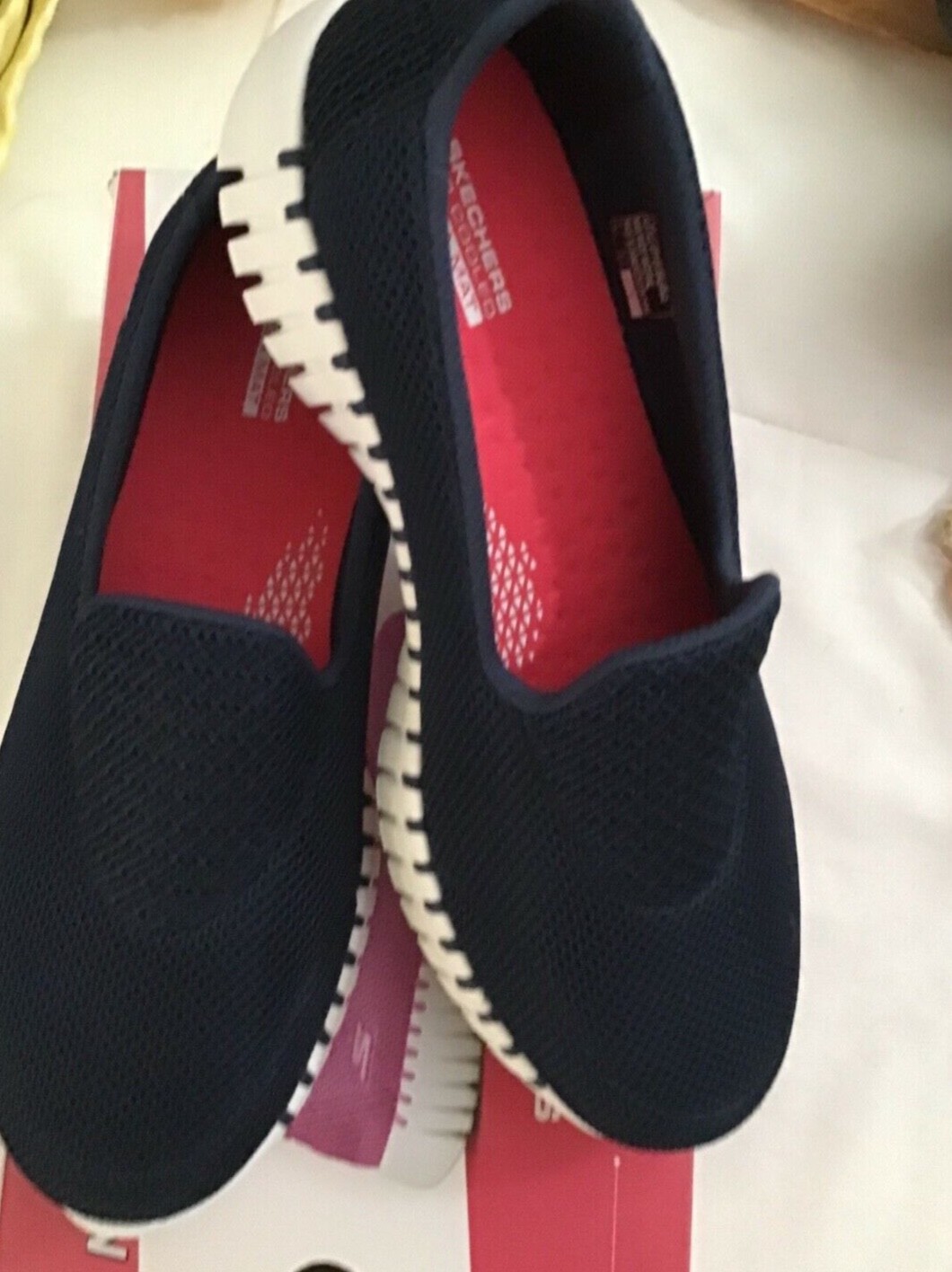 skechers go walks women