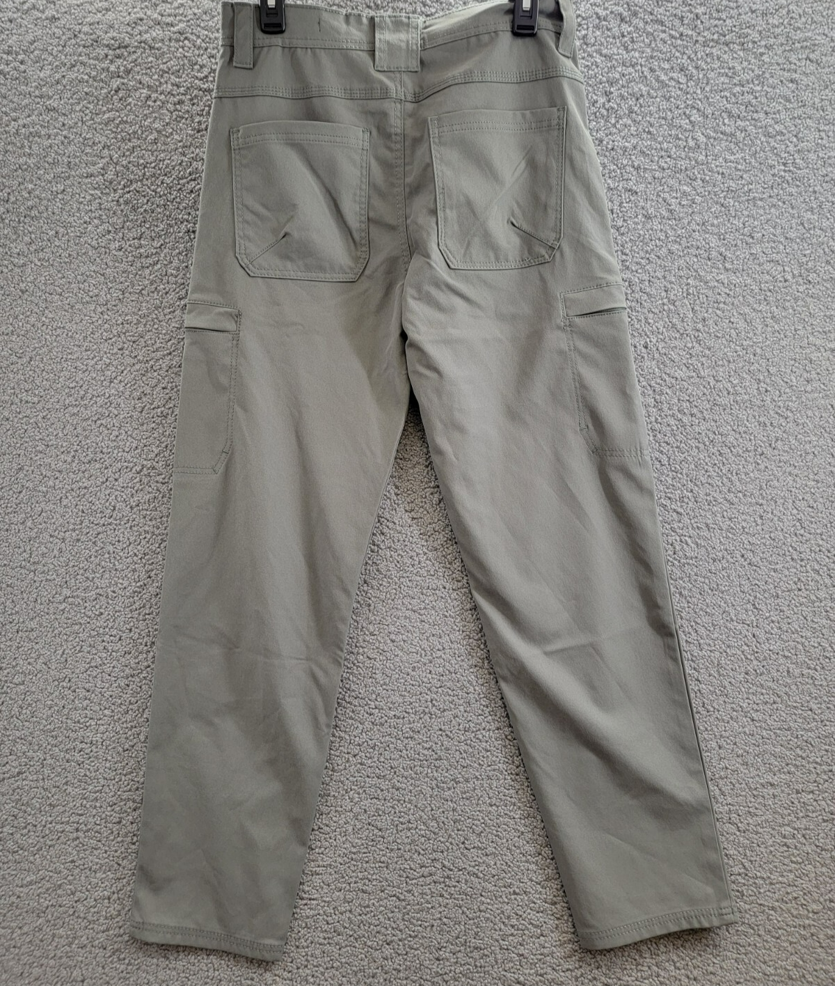 BASS OUTDOOR Essential Tech Cargo Pants Men's 30 Castor Gray Button Zip Closure - Picture 12 of 18