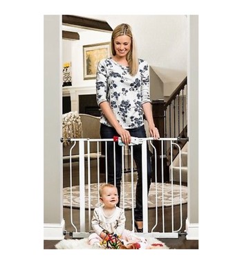 NEW! Regalo Easy Step Walk Thru Gate,