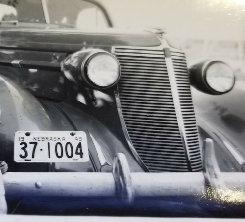 Vtg 1949 NEBRASKA (NE) LICENSE PLATE 37-1004 Antique 1938-39 Chevy Sedan PHOTO