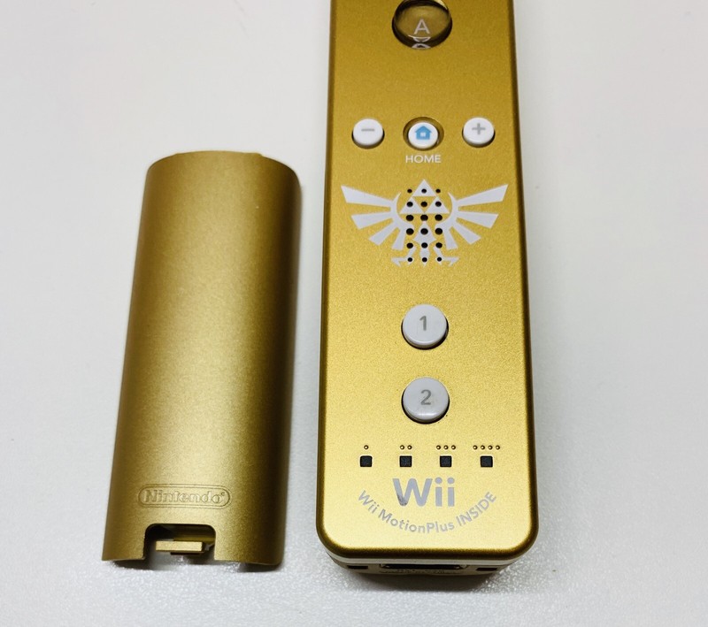 Rare  Legend of Zelda: Skyward Sword Nintendo Wii or Wii U Remote w/ Motion Plus