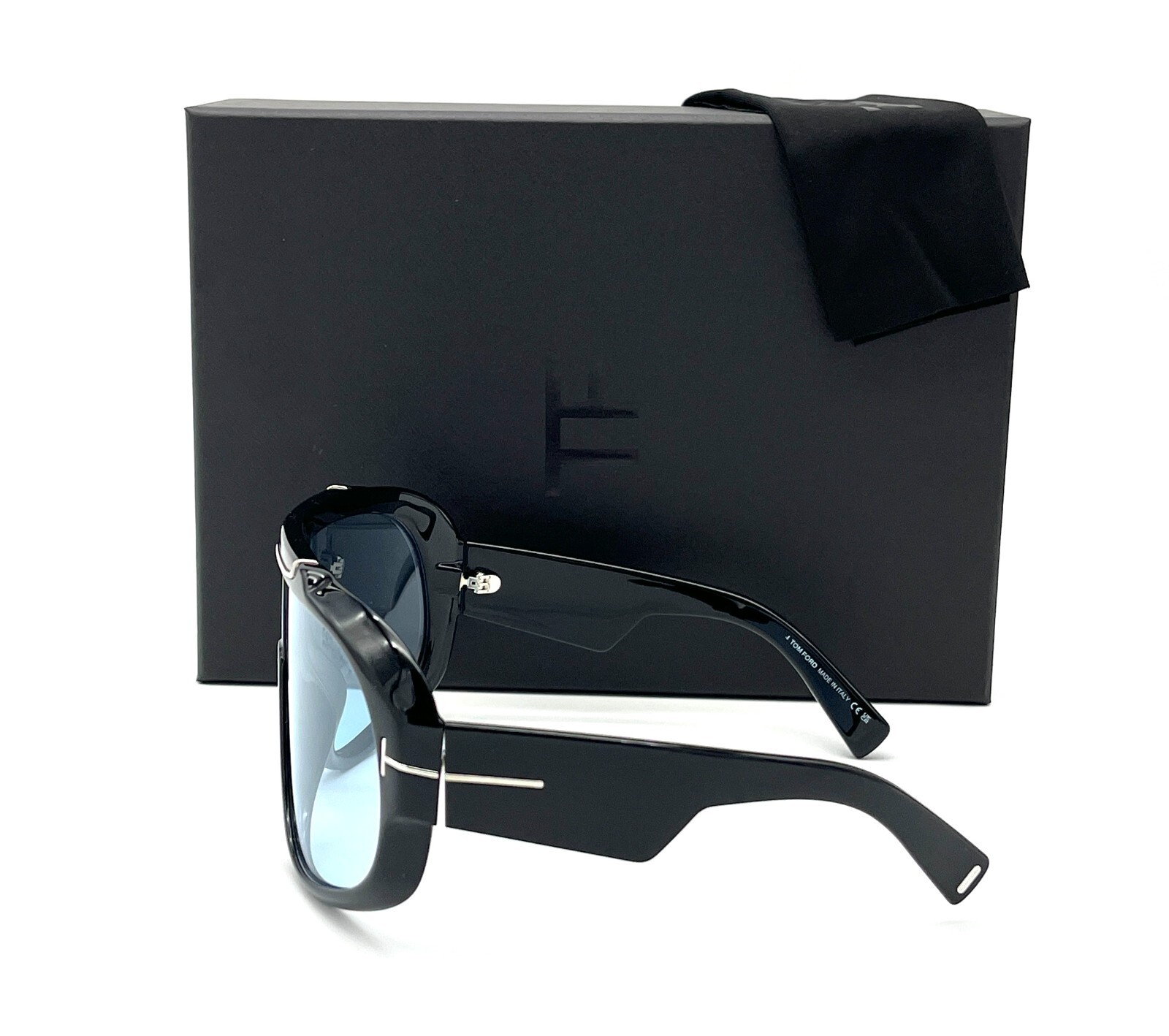 Pre-owned Tom Ford Rellen Ft1093 01v Black / Blue Photochromic 71mm Sunglasses Tf1093