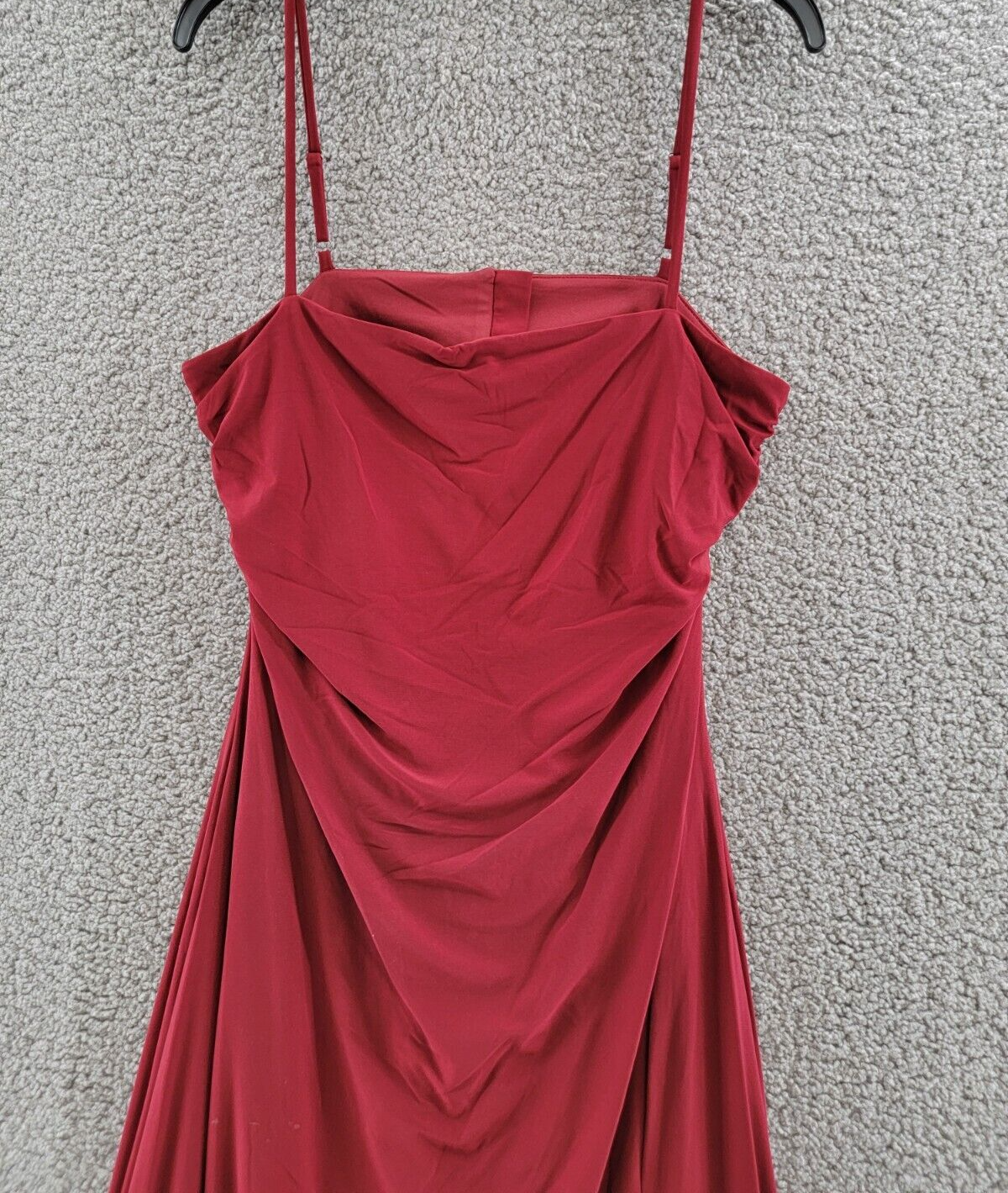 BCBGENERATION Sleeveless Open-Back Midi Dress Women's 12 Rhubarb Zip Closure - Picture 2 of 12