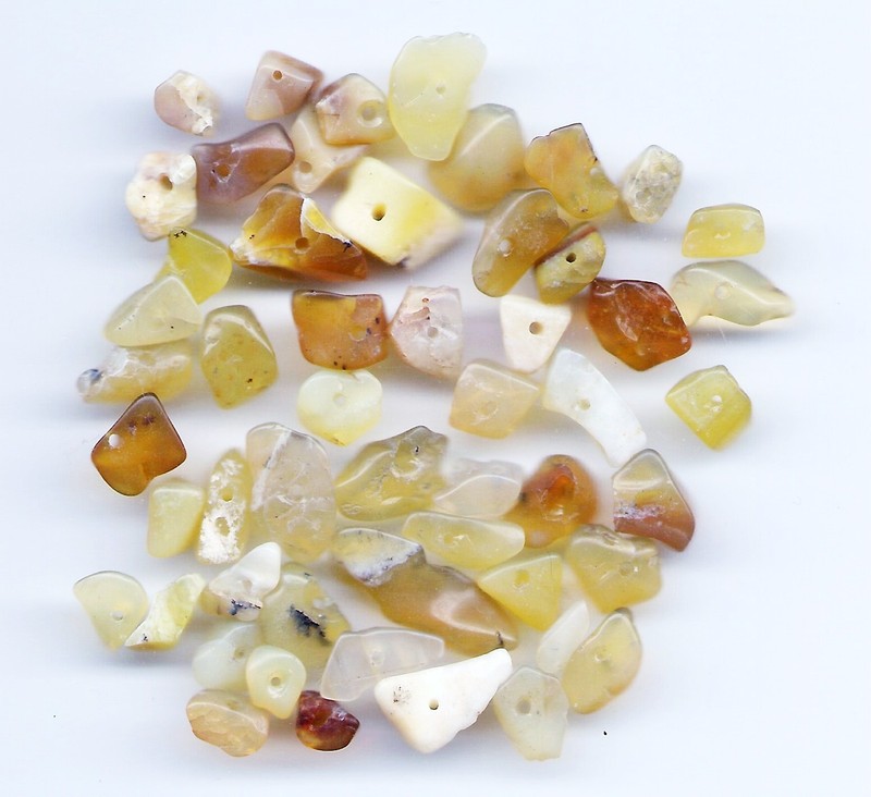 50 gemstone chip beads-amberstone