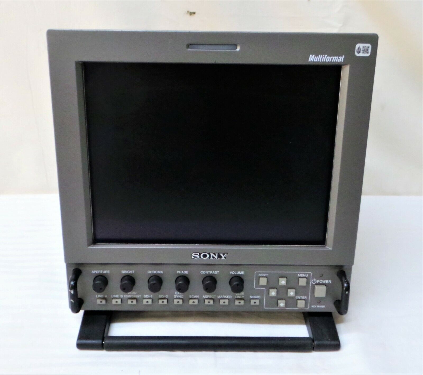 Sony LMD-9050 Color LCD Portable Video Monitor with AC Sony LMD-9050 Color LCD Portable Video Monitor with AC