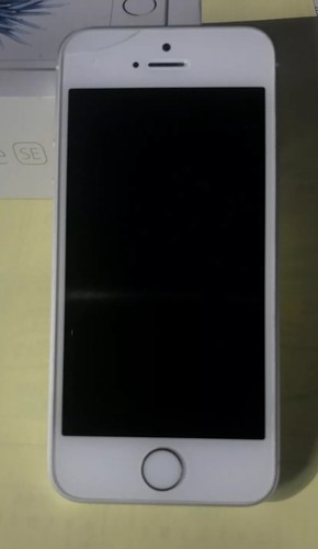 Apple iPhone SE 64GB Silver Verizon FREE SHIPPING W/ UAG