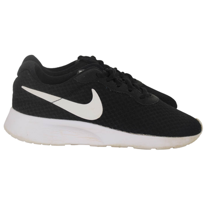 Nike Womens Tanjun Running Shoes Black 812655 011 Low Top Lace Up