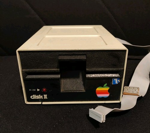 Apple - あき Apple Disk II 5.25” Floppy Disk Drive A2M0003 - 825-5026-A
