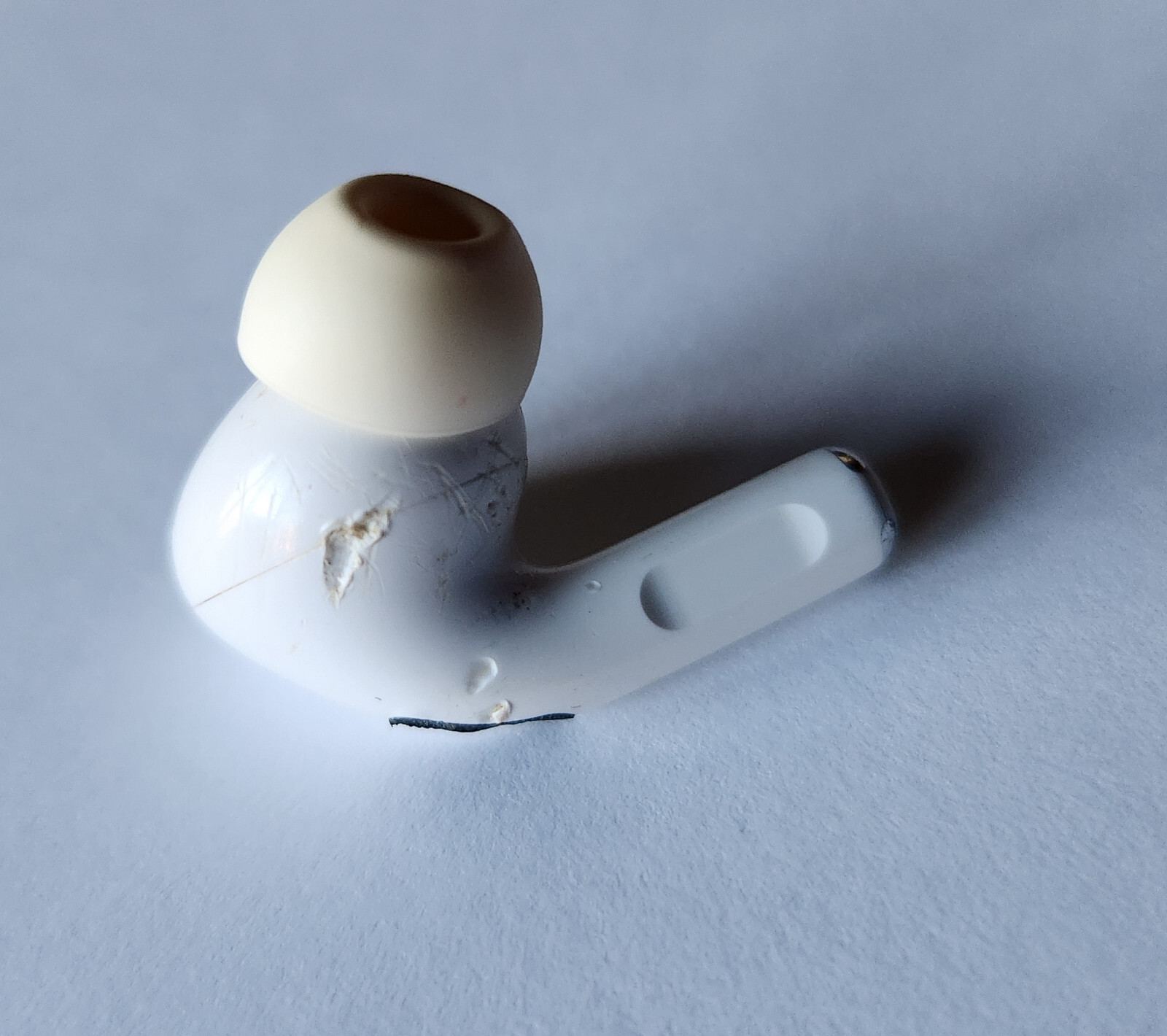 Apple AirPods Pro 第一世代A2086 A2084 A2190 Apple AirPods Pro A2083 + A2084 In-Ear MagSafe Etui Ladujace