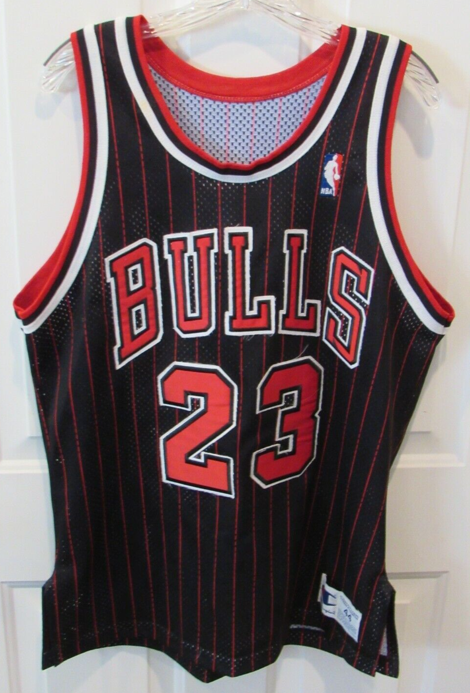 VTG 1996-1997 Michael Jordan Chicago Bulls NBA Basketball