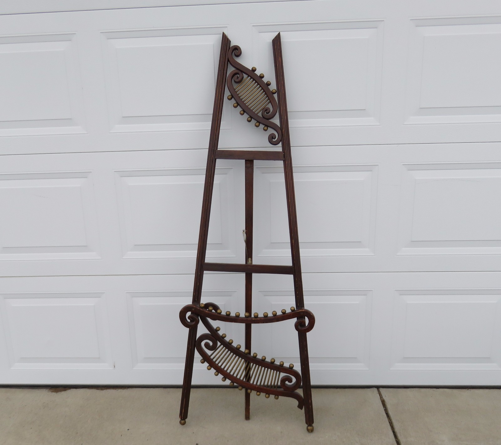 Antique Victorian Stick and Ball Floor Easel Gold Trim Ball Feet