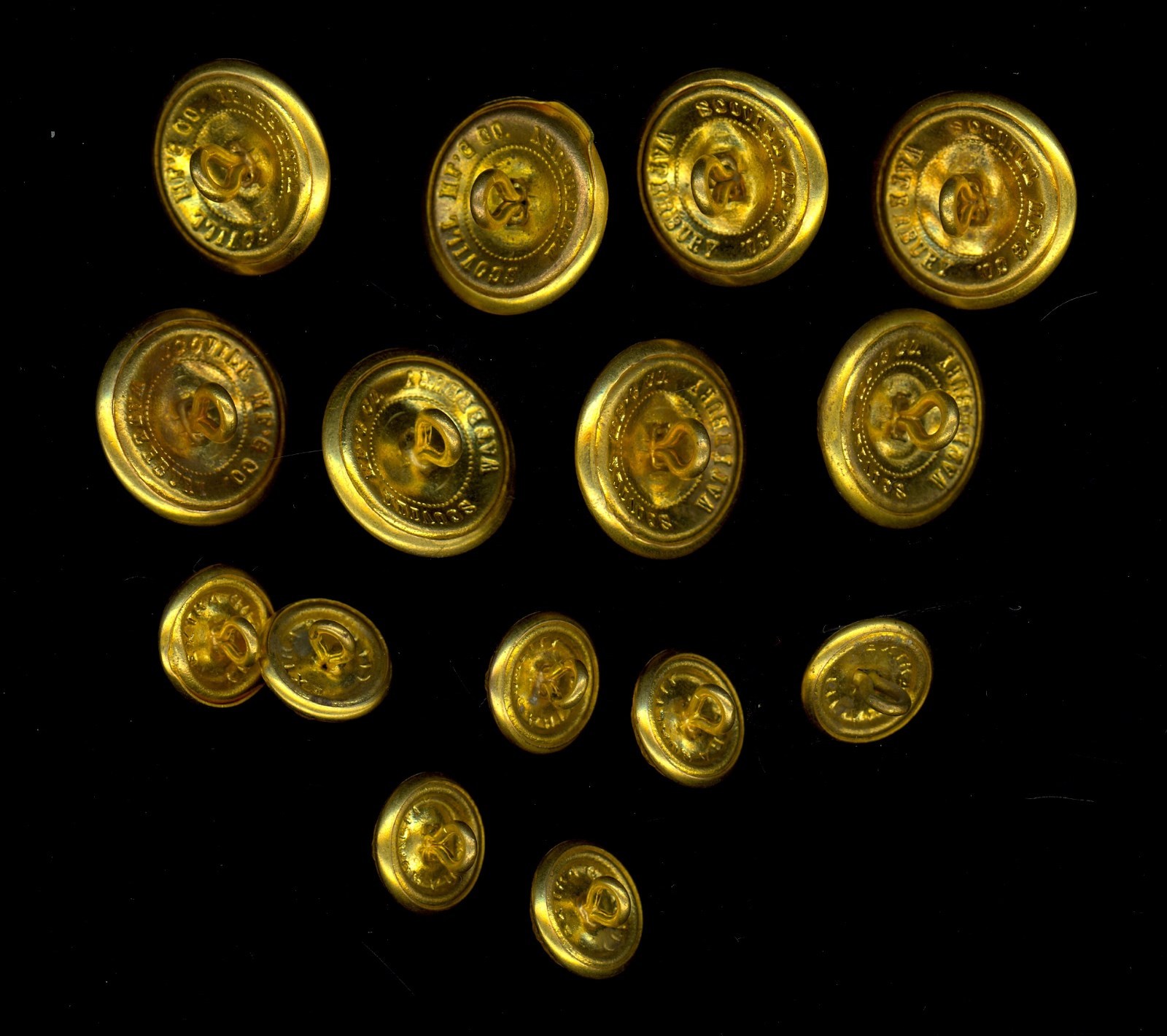 15 B Laurel Wreath Fleur de Lis Crest Old Button 14mm 22mm Gold Unknown Lot N77