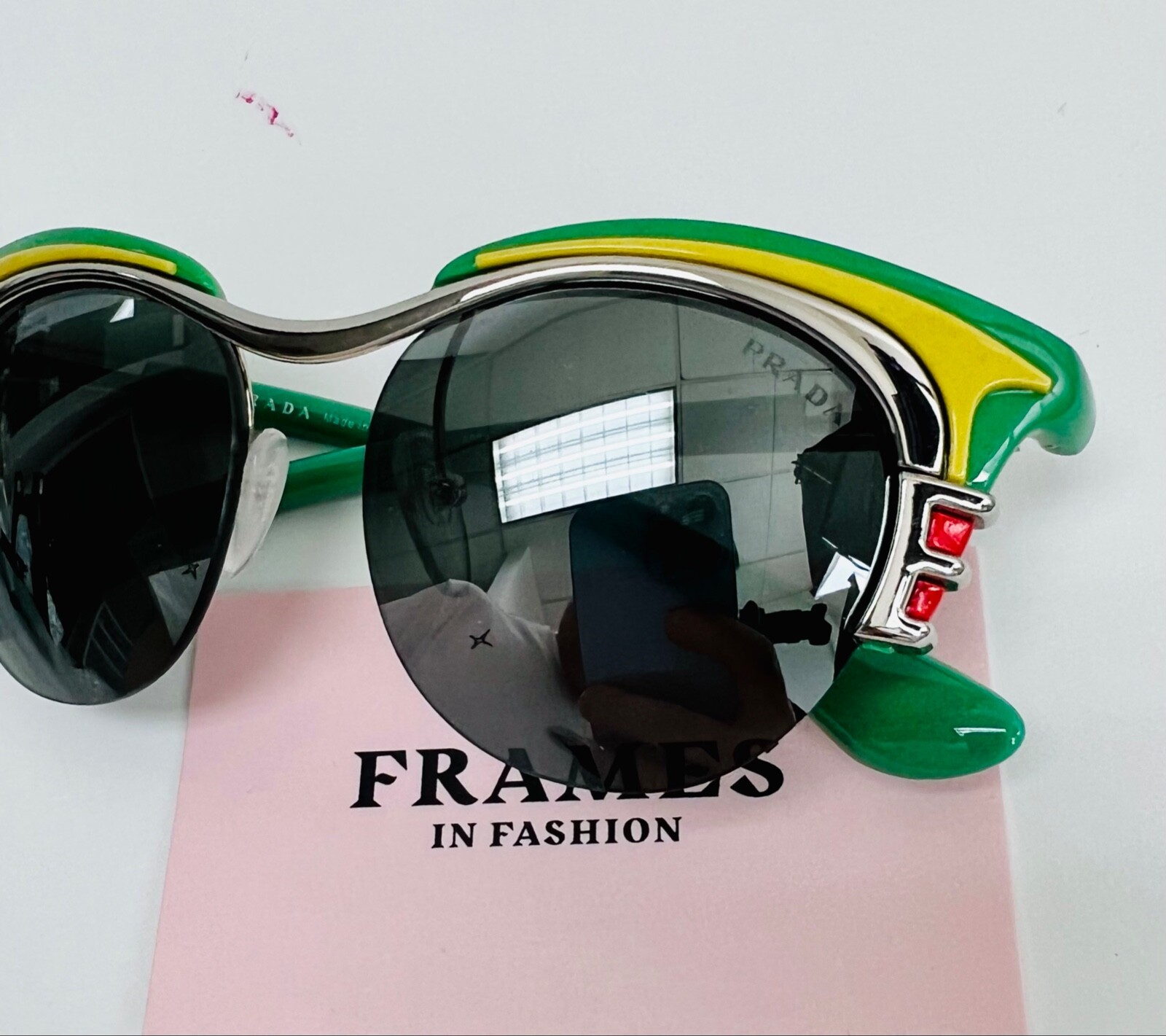 Pre-owned Prada Dixie Oval Retro Pr60os Green Yellow Silver Mirror 60o Fashion Sunglasses