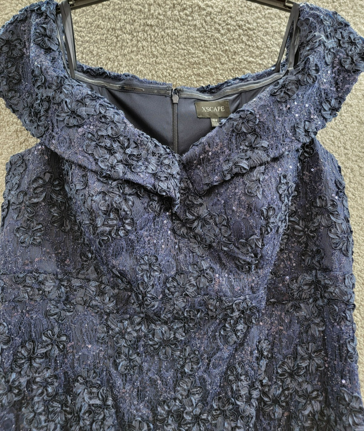 Xscape Plus Size Off Shoulder Embroidered Lace Dress Women's 16W Navy Back Zip - Picture 3 of 21