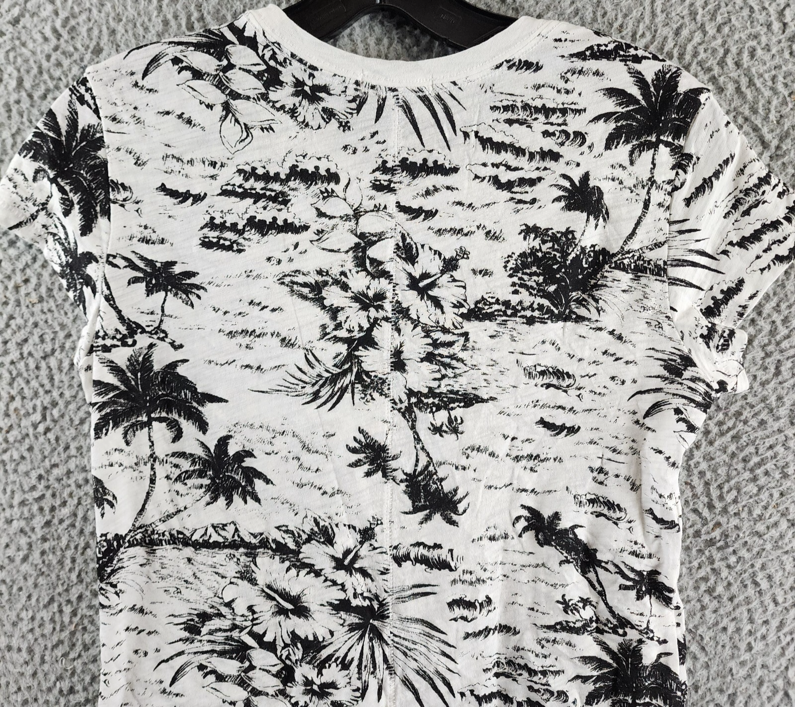 Goldie Palm Print Ringer Tee Women's XS White/Black Crew Neck Short Sleeve - Picture 12 of 13