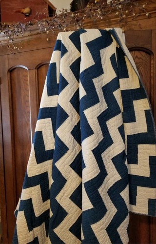 Primitive Antique Blue And Cream Endless Stairs Quilt 1870s 1880s 74