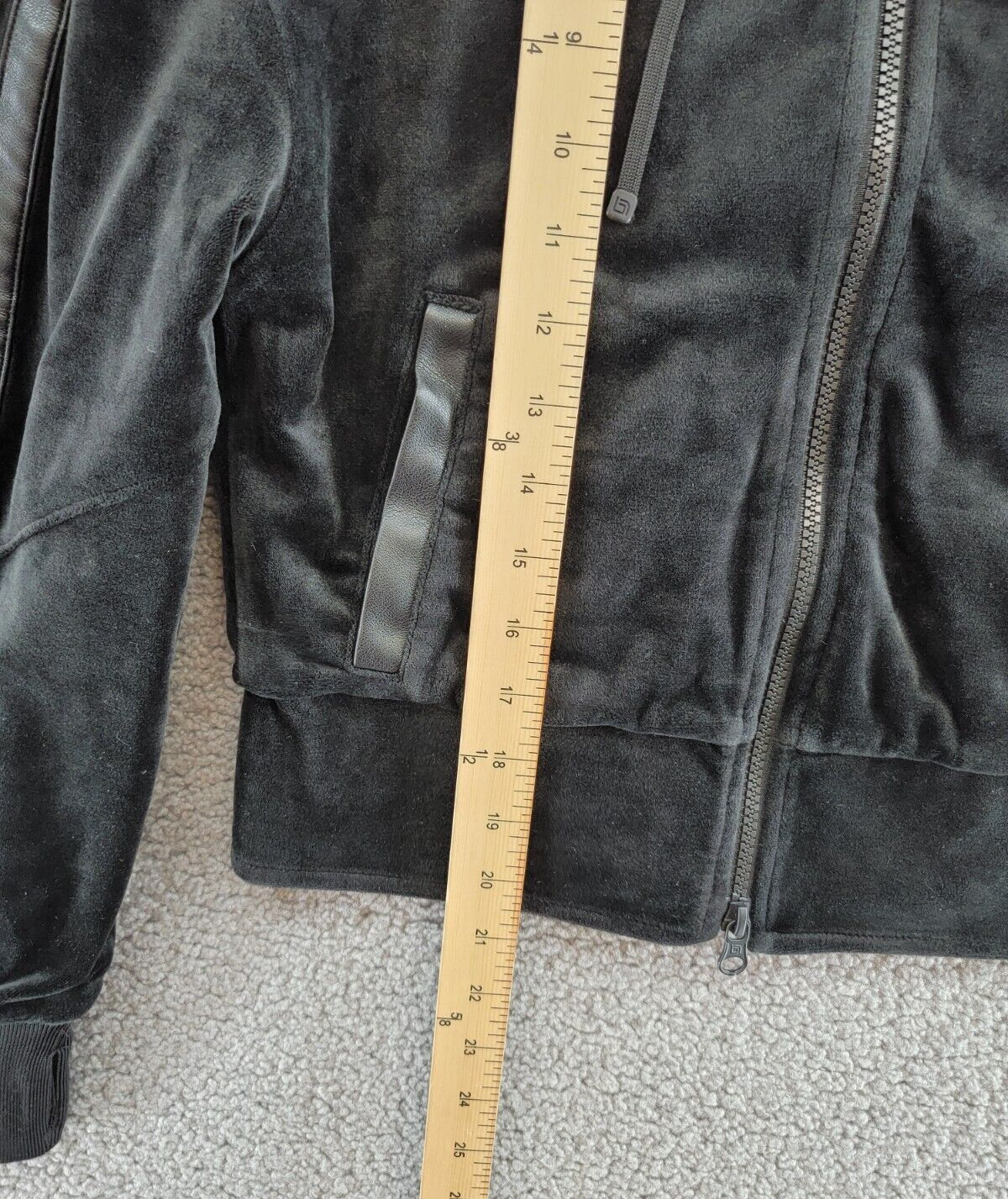 BLANC NOIR Sporty Velour Jacket Women's XS Black Thumbholes Ruched Back L/S - Picture 8 of 17