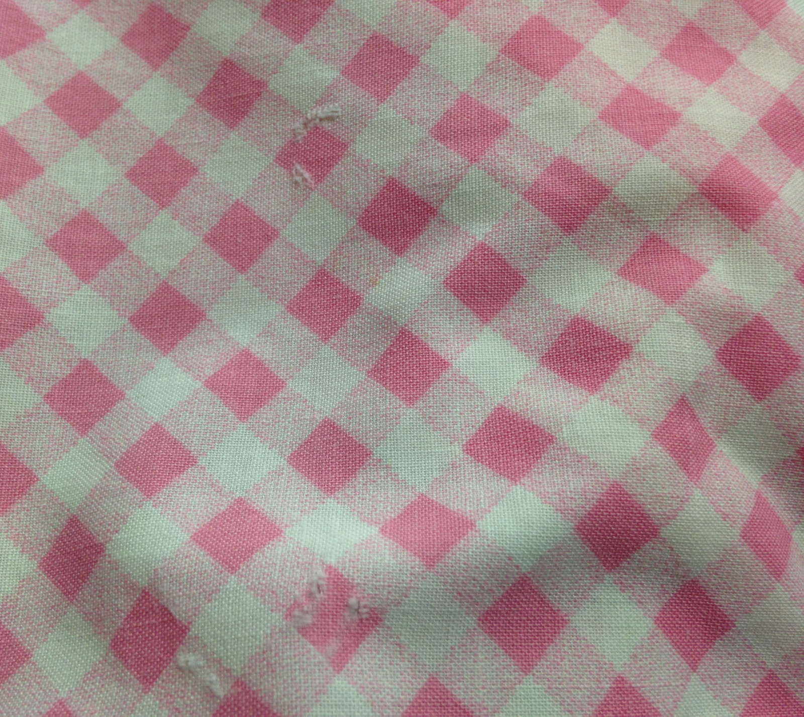 Cannon Monticello Pink & White Checkered Full Flat Sheet No Iron Muslin