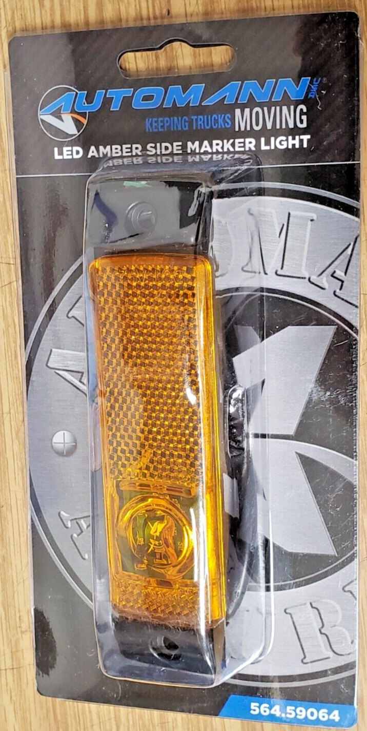 NEW KENWORTH T880 AMBER SIDE MARKER LED REFLECTOR LIGHT NEW KENWORTH T880 AMBER SIDE MARKER LED REFLECTOR LIGHT