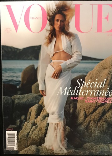 女性情報誌 Vogue France December 2021/January 2022 $_12.JPG?set_id=880000500F