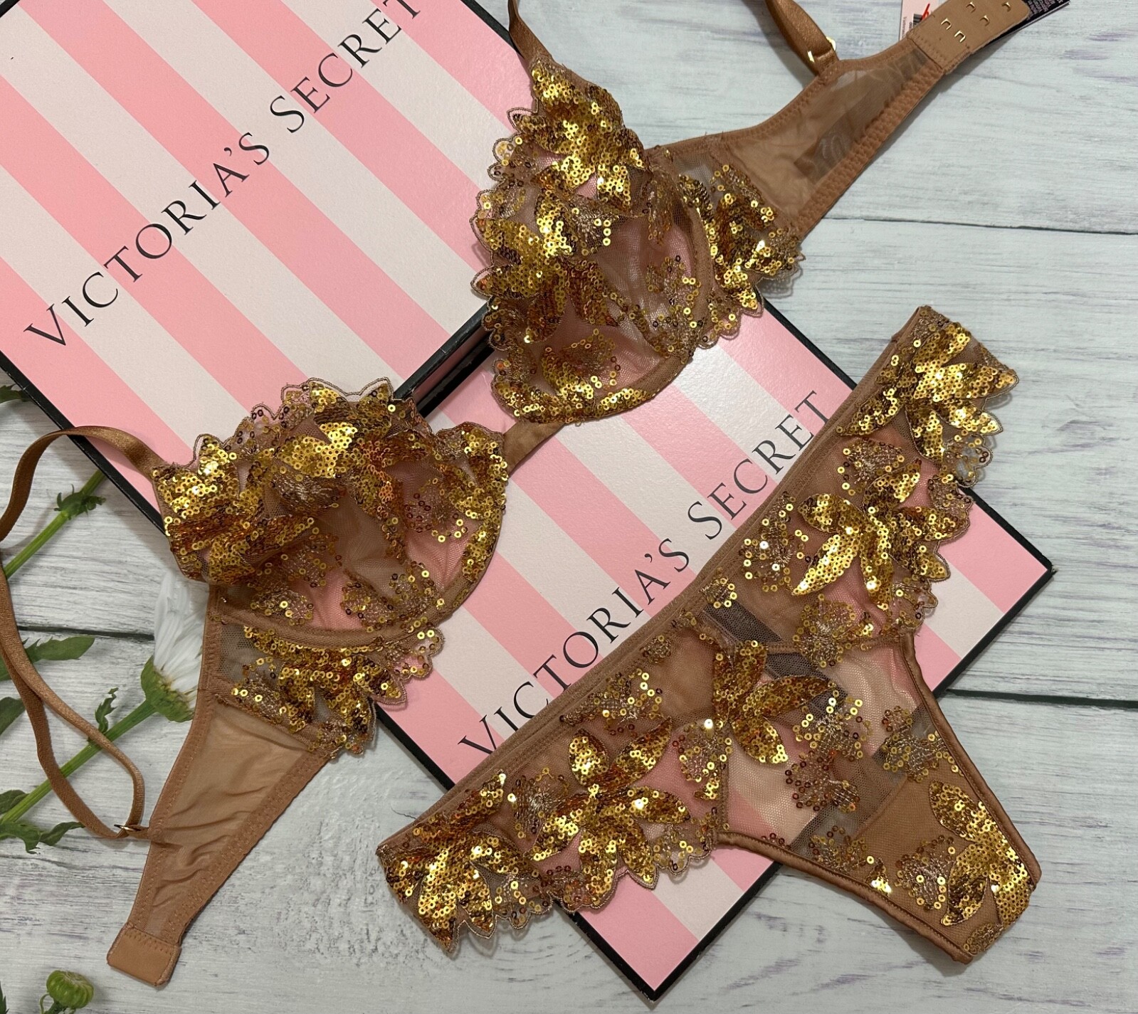 Victoria’s Secret 9点 まとめ商品 VICTORIA'S SECRET VERY SEXY SHINE STRAP PUSH-UP BRA