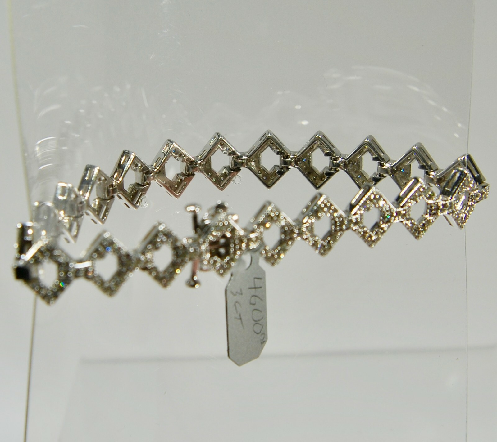 14 Karat Solid Gold , 3 carat Natural DIAMOND link bracelet art deco square