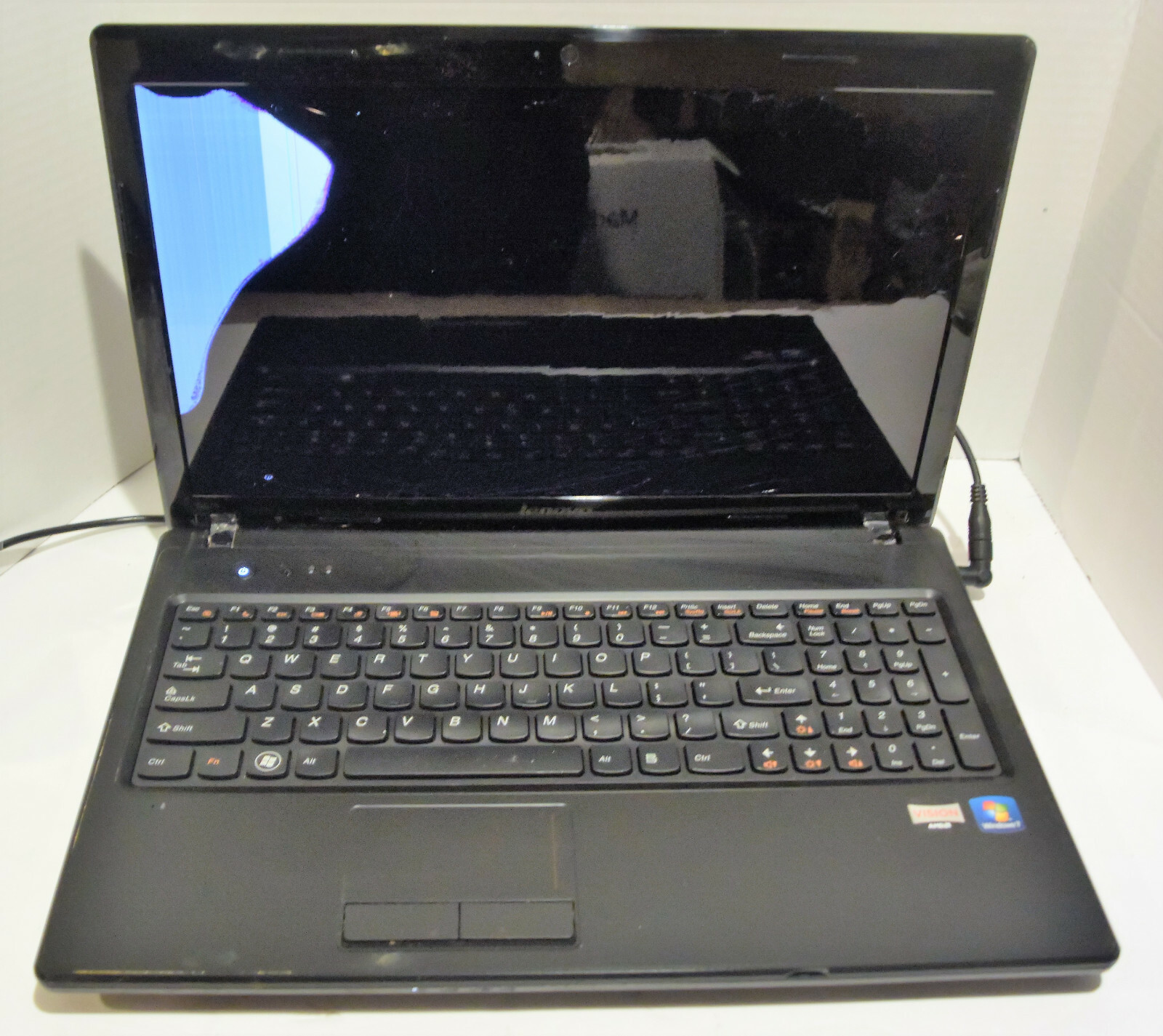 Lenovo G575-4383 15.6'' Notebook (AMD E-350 @ 1.6GHz 2GB