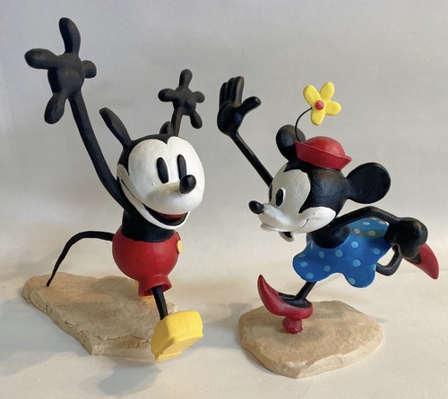 Disney - Mickey magazine　レア物 Mickey is 60-Special Commemorative Edition Magazine-Includes