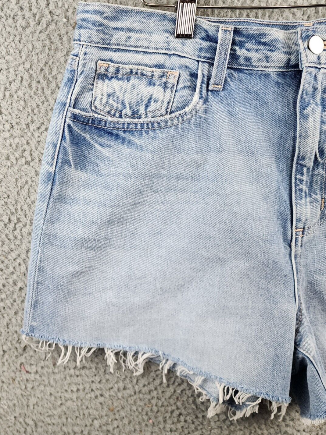 L'AGENCE Beck High Rise Cut Off Denim Shorts Womens 32 Fontana Pocket Button Zip - Picture 3 of 14