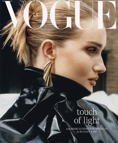 女性情報誌 Vogue Czechoslovakia January 2023 Vogue CS Czechoslovakia Czech Slovak January 2023 Danuše