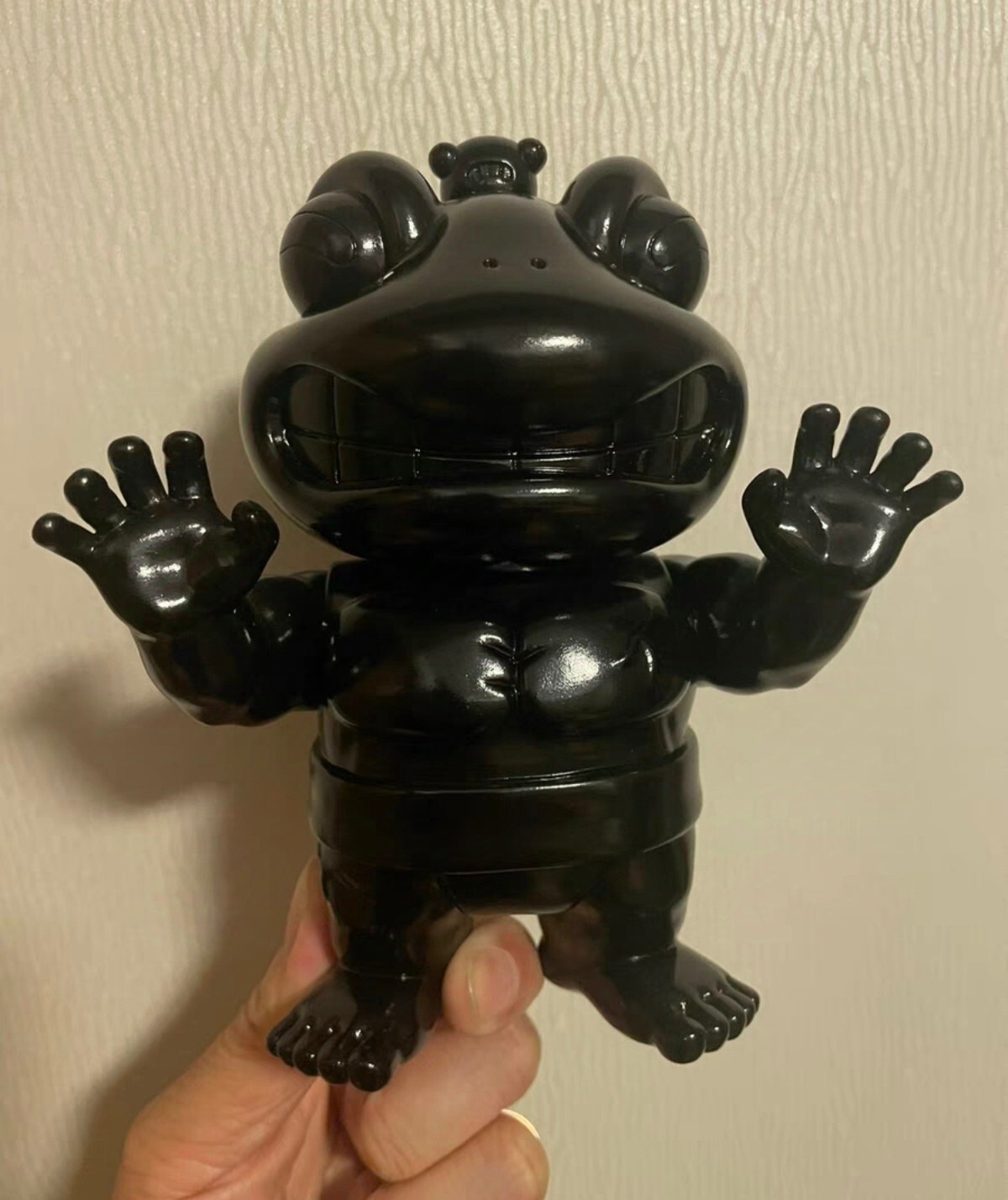 Goccodo X Realhead Sumo Frog Black Limited Sofubi Vinyl Goccodo X Realhead Sumo Frog Black Limited Sofubi Vinyl
