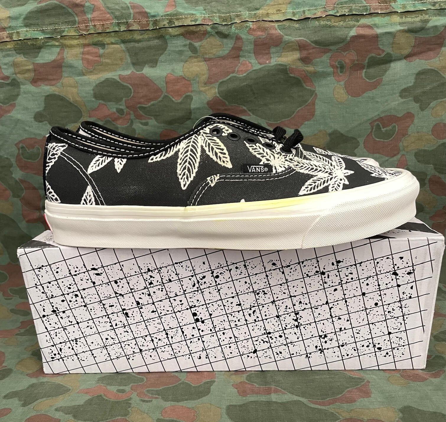 Vans Og Authentic Lx Sz 10.5 VN0A4BV94JN Sweet Leaf/Skunk Vans Og Authentic Lx Sz 10.5 VN0A4BV94JN Sweet Leaf/Skunk