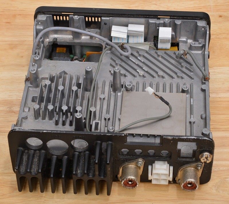 ICOM IC-7000 PARTS - FINAL PA UNIT w/HEAT SINK (PART NUMBER B6251N